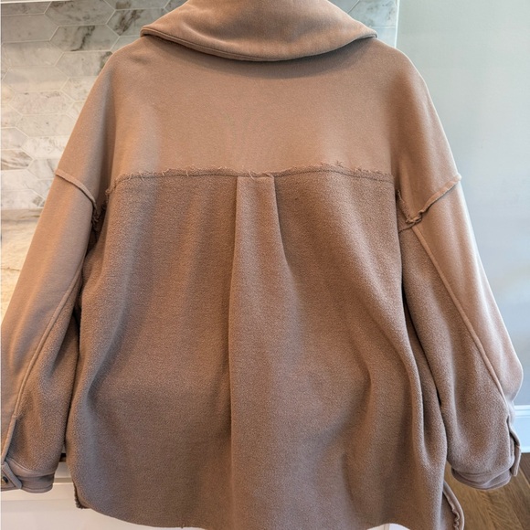 Aaron & Amber Cozy Tan Fleece Oversized Cardigan - Picture 2 of 8